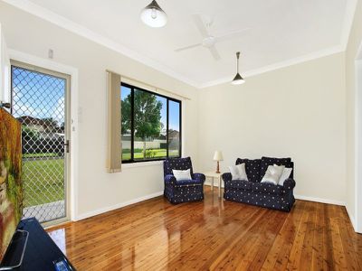 85 Fisher Street, Oak Flats
