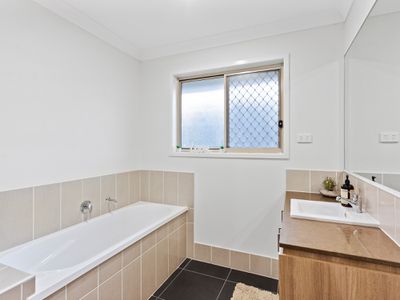 10 Percy Earl Crescent, Pimpama