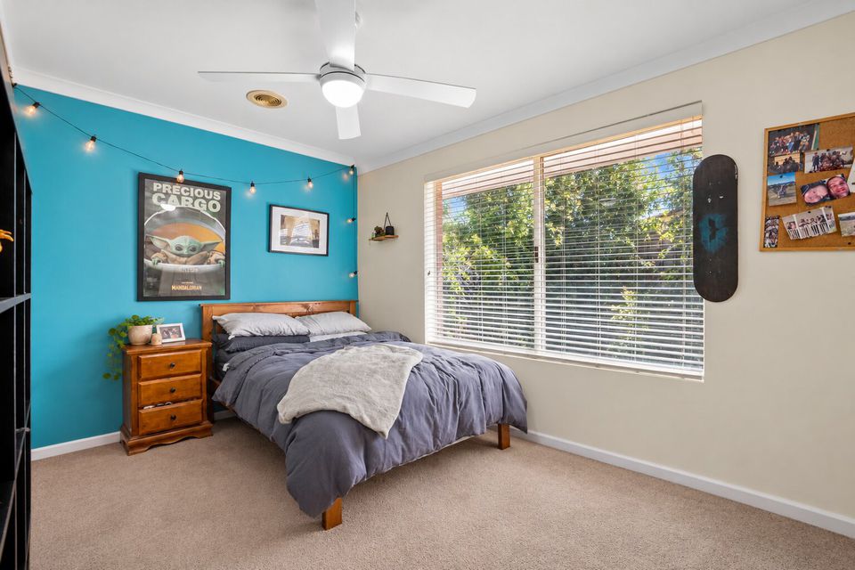 2 Anzio Court , Secret Harbour