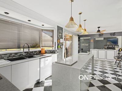 4 Socrates Place, Worrigee