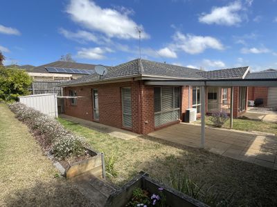 13 Pethajohn Parade, Grovedale