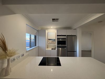 4 / 12 Henson Street, Mandurah