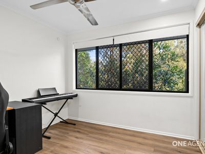 2 Lockyer Court, Forest Lake