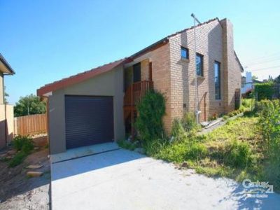 24 Laburnum Grove, Doveton