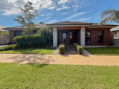 8 Merit Crescent, Swan Hill