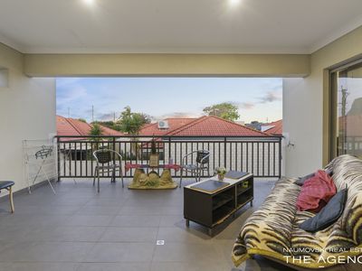 4 / 150 Ravenswood Drive, Nollamara