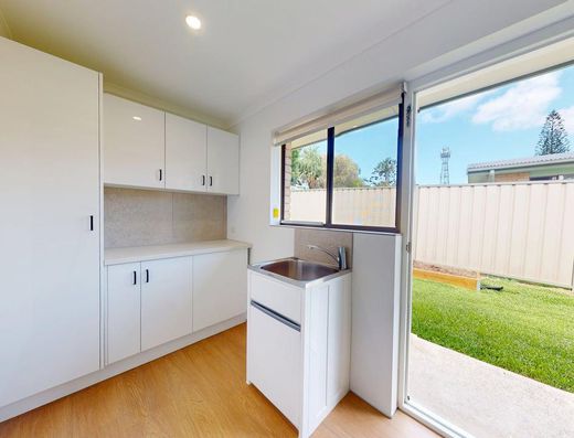 Newly renovated, Great Location image 9