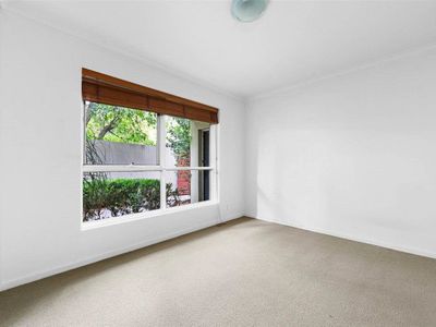 2 / 128 Donald Street, Brunswick