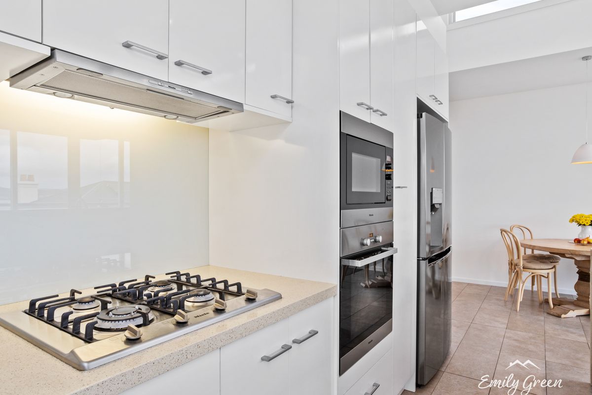 2 / 26 View Street, Sandy Bay