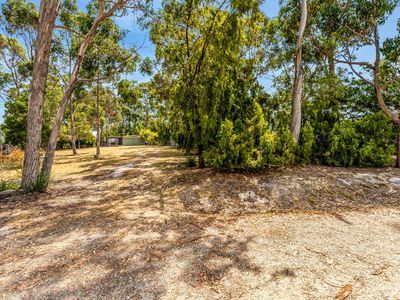 34 Cray Point Parade, Eggs And Bacon Bay