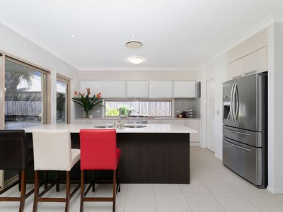 52 Red Gum Crescent, Wakerley