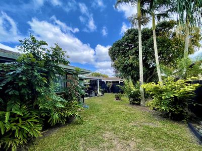 2 / 2 Hakea Court, Kawungan