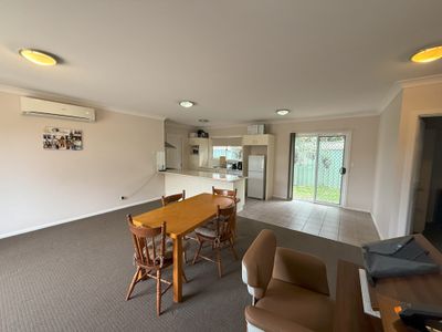 2 / 2A Wilga Street, Parkes