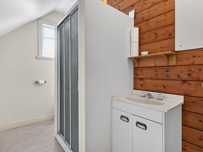 11 Elizabeth Street, George Town