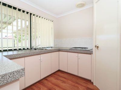 58 Oakwood Crescent, Waikiki
