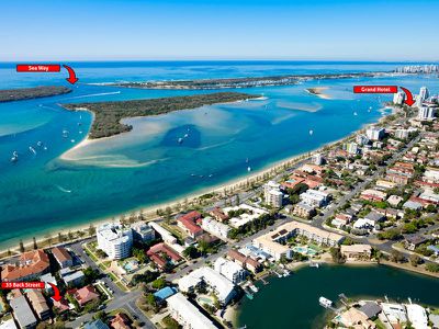 35 Back Street, Biggera Waters