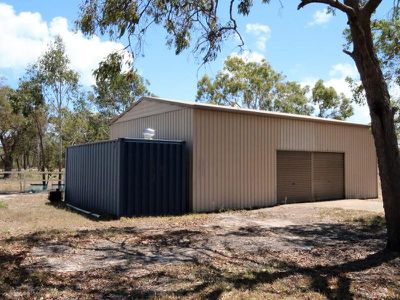 11 Shore Road East, Urangan