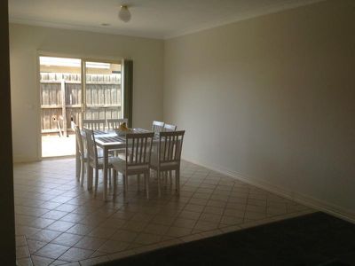 2 / 2 Glengate Street, Hamlyn Heights