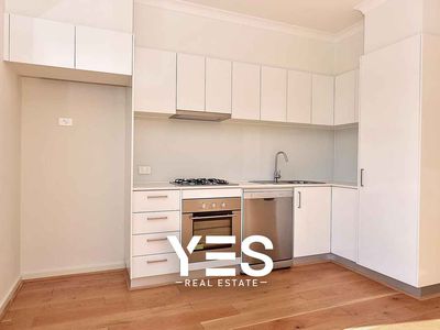 2 / 1 Main Road, Clayton South