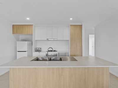 47 Lewis Crescent, Finley