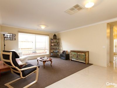 85 John Russell Road, Cranbourne West