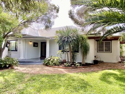 1 / 224 Hampton Road, Beaconsfield