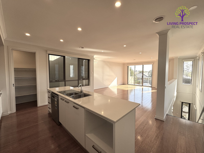 1 Redcape Lane, Point Cook