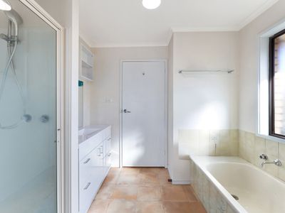 3 / 9 Tower Square, Warrnambool