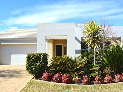 3 / 8 Arbory Close, Dubbo