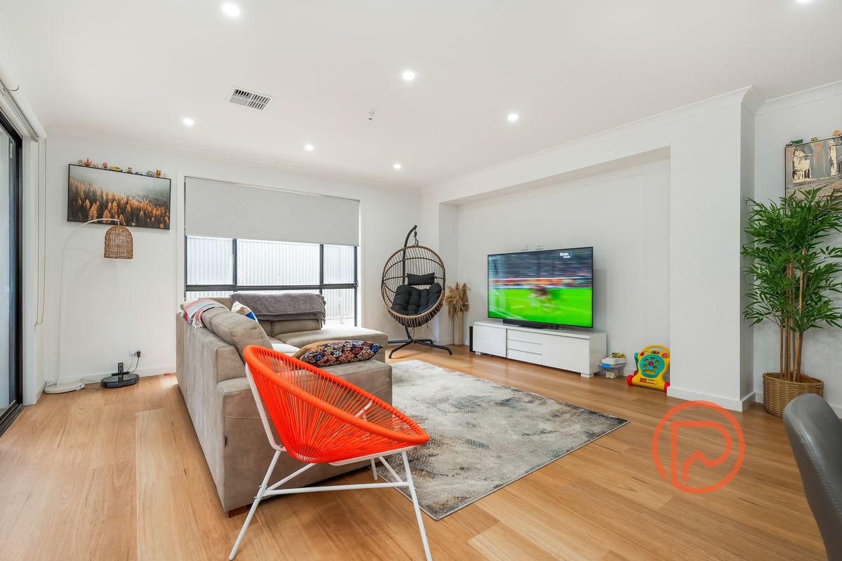 8 Trimboli Crescent, Riverlea Park