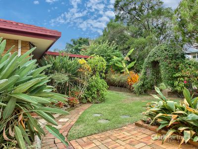 1208 Old North Crescent, Strathpine