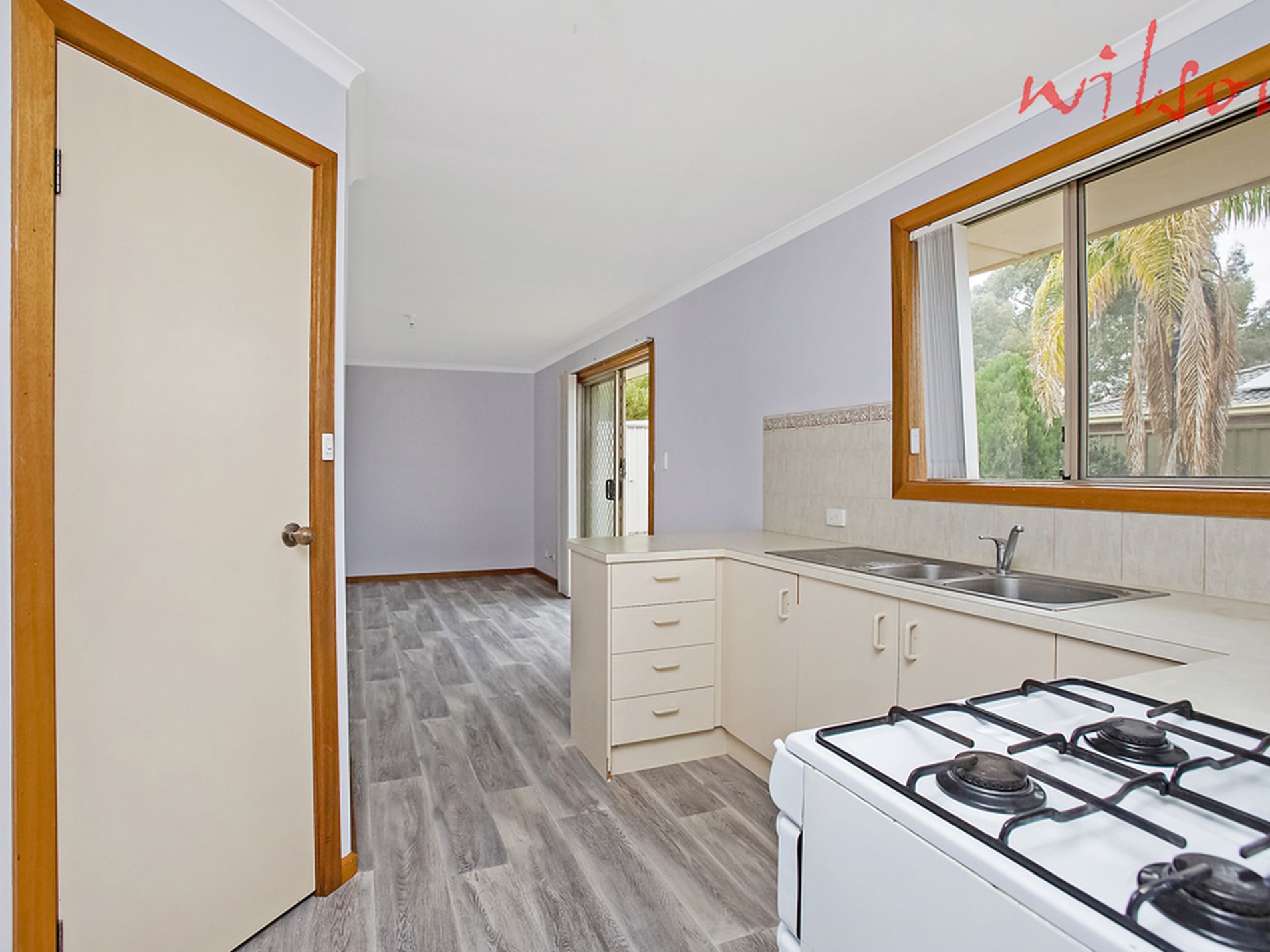 17 Pine View Drive, Paralowie