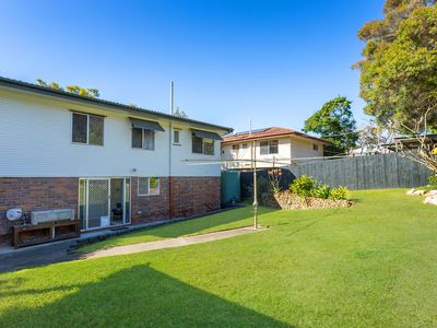 8 Muirlea Street, Oxley