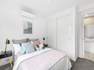 1 / 4 Fortune Street, Box Hill North