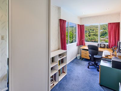 7 Tui Terrace, Tawa