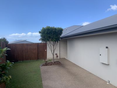 1 / 3 Ridge View Court, Nikenbah