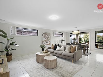 77 Southern Cross Avenue, Middleton Grange