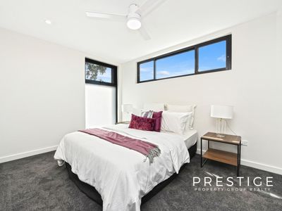 5 / 40 Meriel, Sans Souci