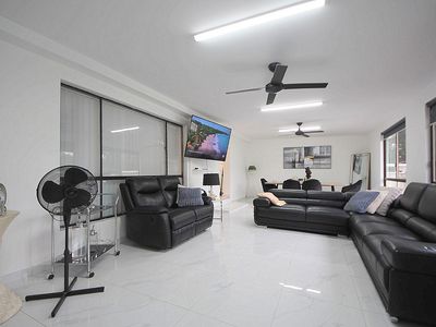 7 Wilcock Street, Carramar