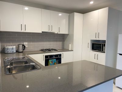 2 / 5 Newbury Street , Pimpama