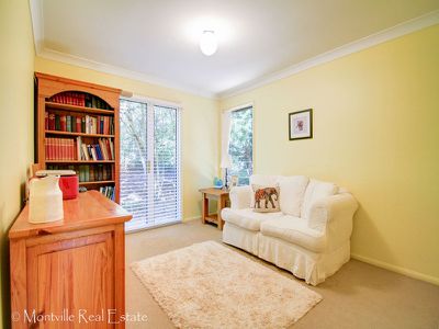 12 Strong Court, Montville