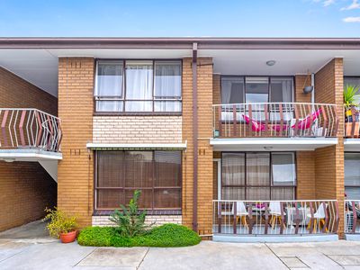 8 / 4 Lyons Street, Williamstown