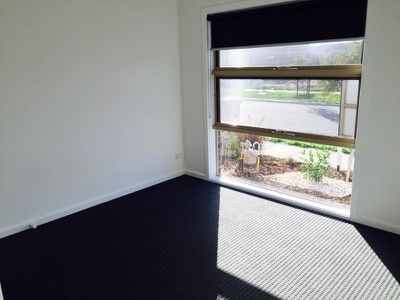 19 Sissinghurst Street, Truganina