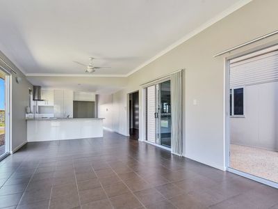 10 Tall Street, Johnston