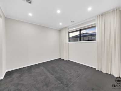 52 Graziers Crescent, Clyde North