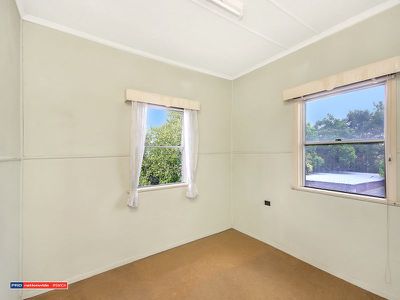 32 Gledson Street, North Booval