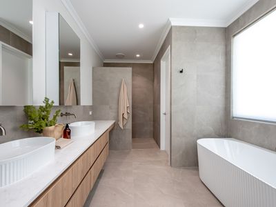 26B Tristania Rise, Duncraig
