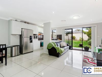 3 / 1 Paula Street, Marayong