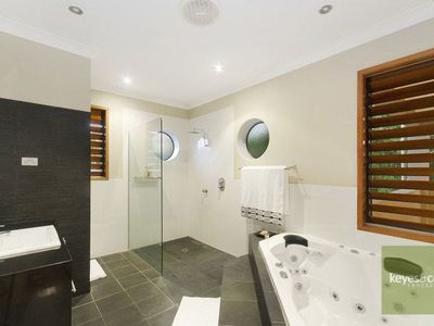 5 Ellesons Place, Douglas