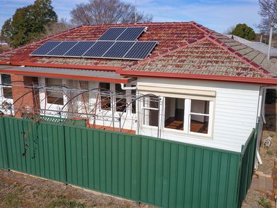 2 CORBETT AVENUE, Dubbo